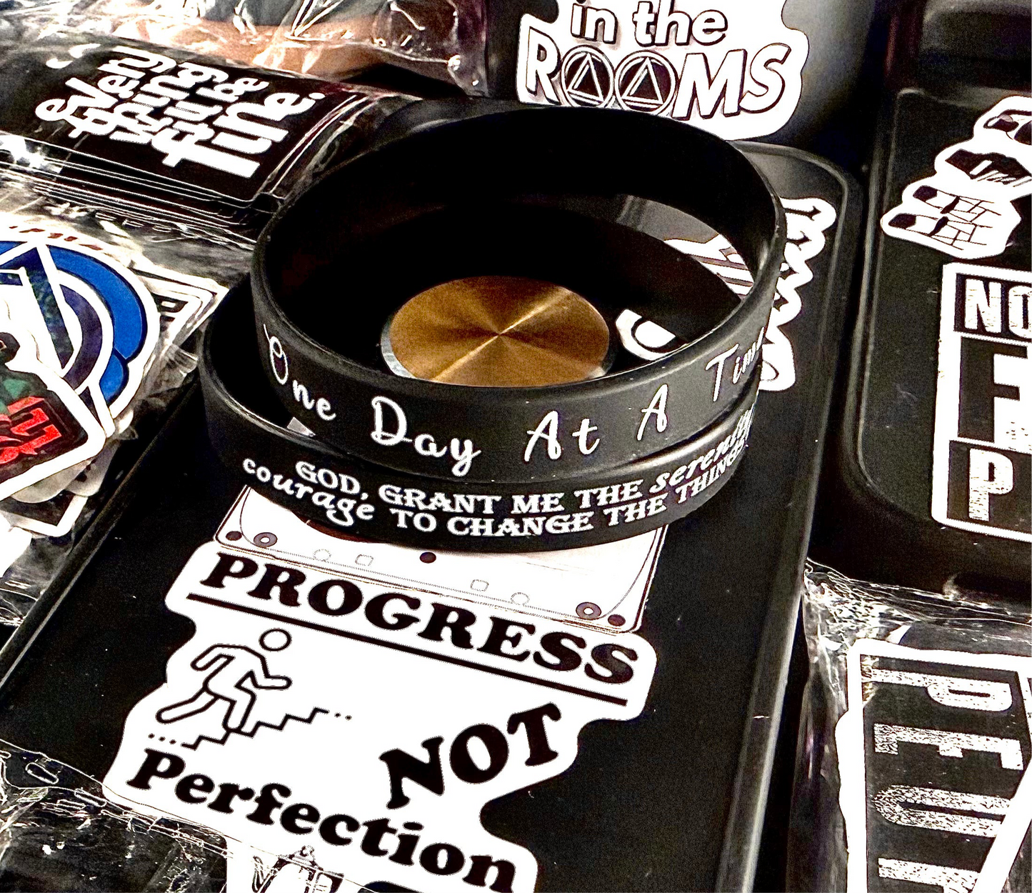 Blacked Out One Day & Serenity Band W/Recovery Stickers๐๐ป๐๐