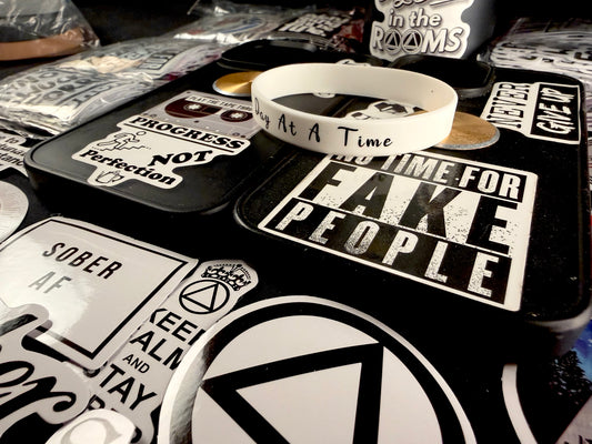 White One Day At A Time Bandππ»ππ