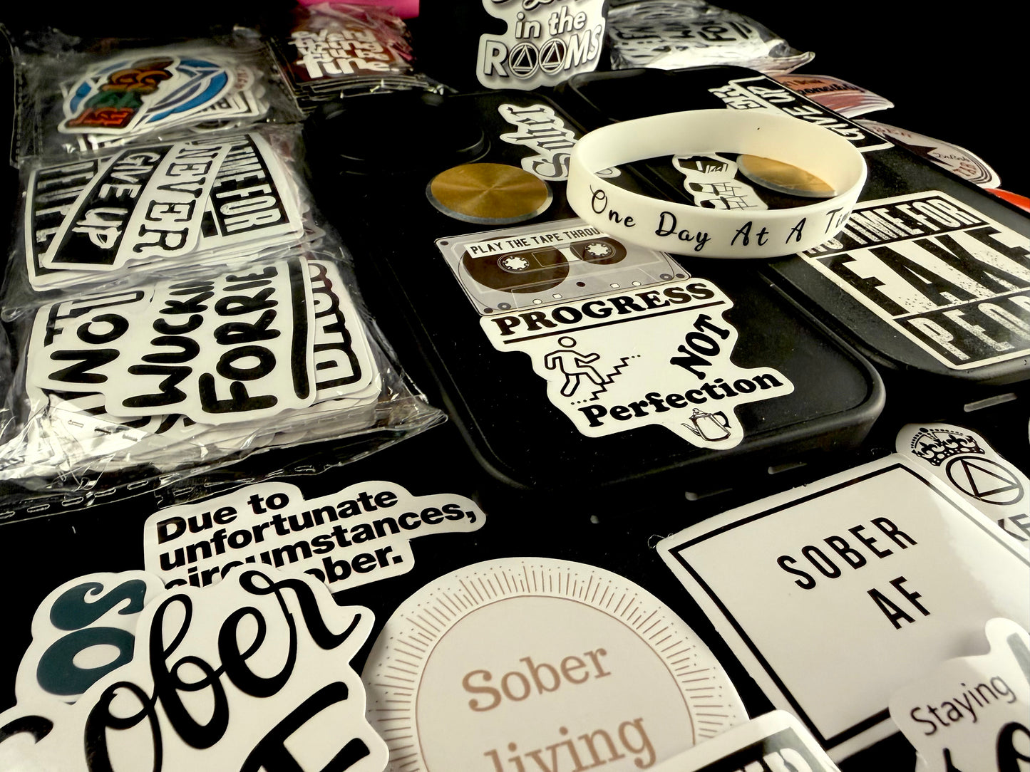 White One Day At A Time Bandππ»ππ