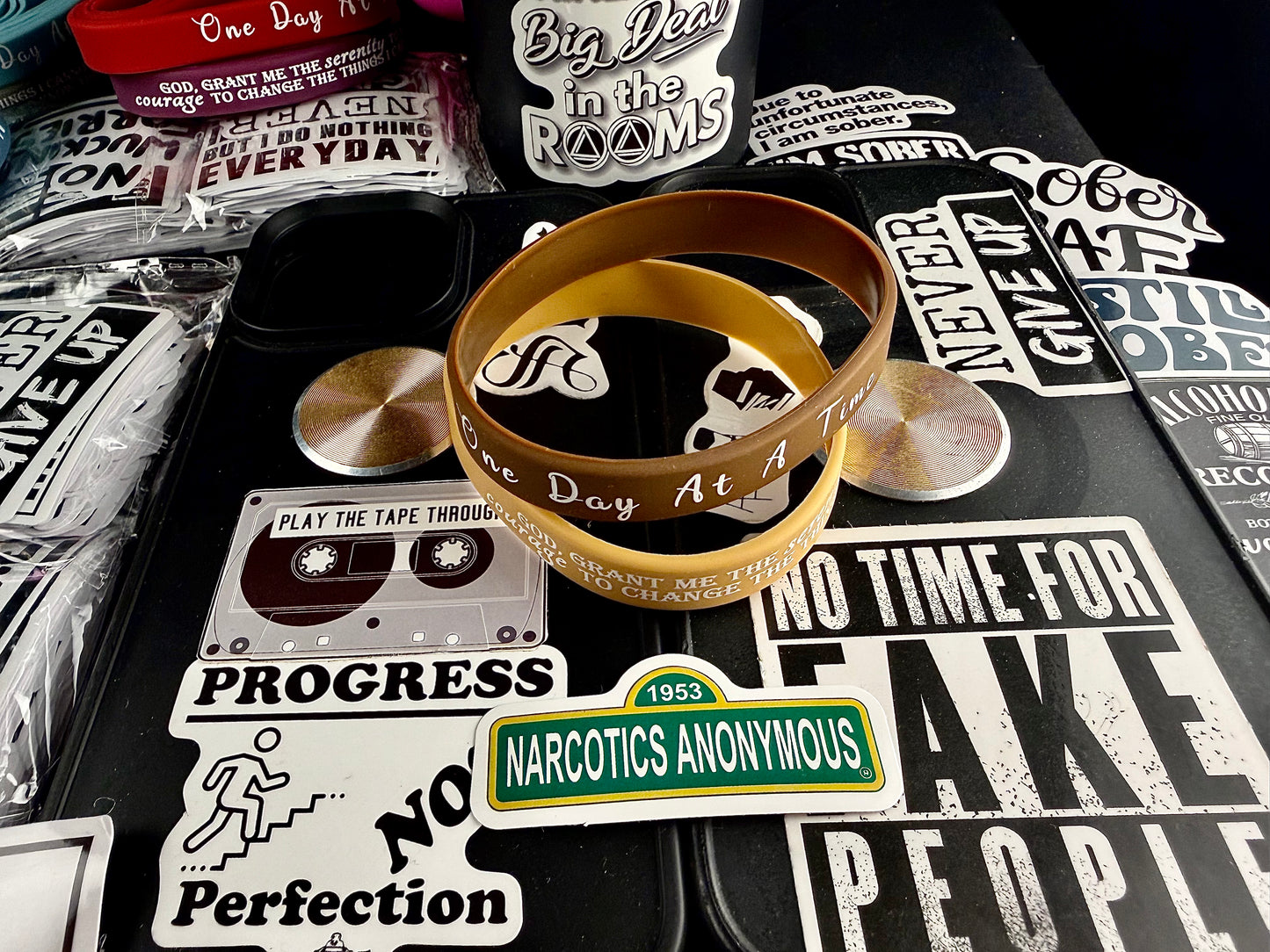 Golden Dayz One Day & Serenity Bands๐๐ป๐๐