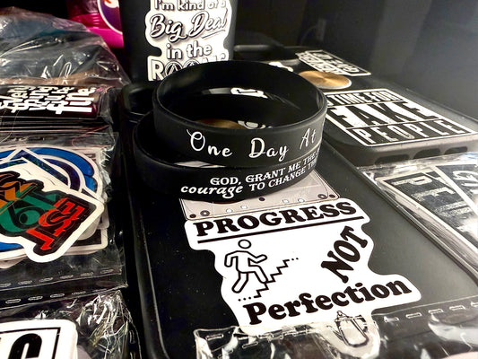 Blacked Out One Day & Serenity Band W/Recovery Stickers🙏🏻👑📘