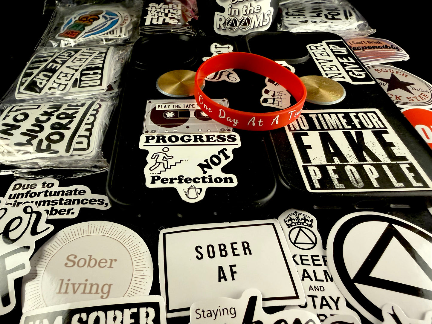 Heart’z Red One Day Band🙏🏻👑📘