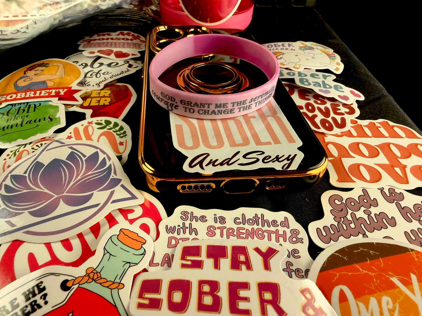 Hot Twist Pink Serenity Band🙏🏻👸📘