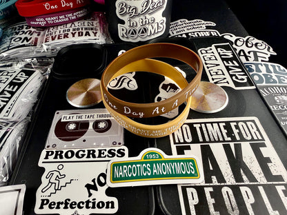 Golden Dayz One Day & Serenity Bands🙏🏻👑📘