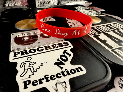 Heart’z Red One Day Band🙏🏻👑📘