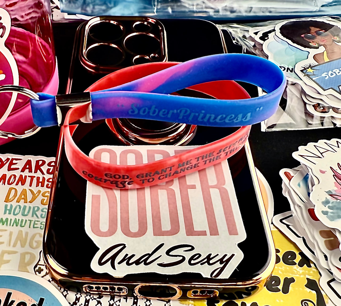 “Hot Red Pinked Out” Serenity Prayer Band W/Women Do Recover Sober Princess Keychain & Recovery/Motivational Skickers👸🙏🏻📘